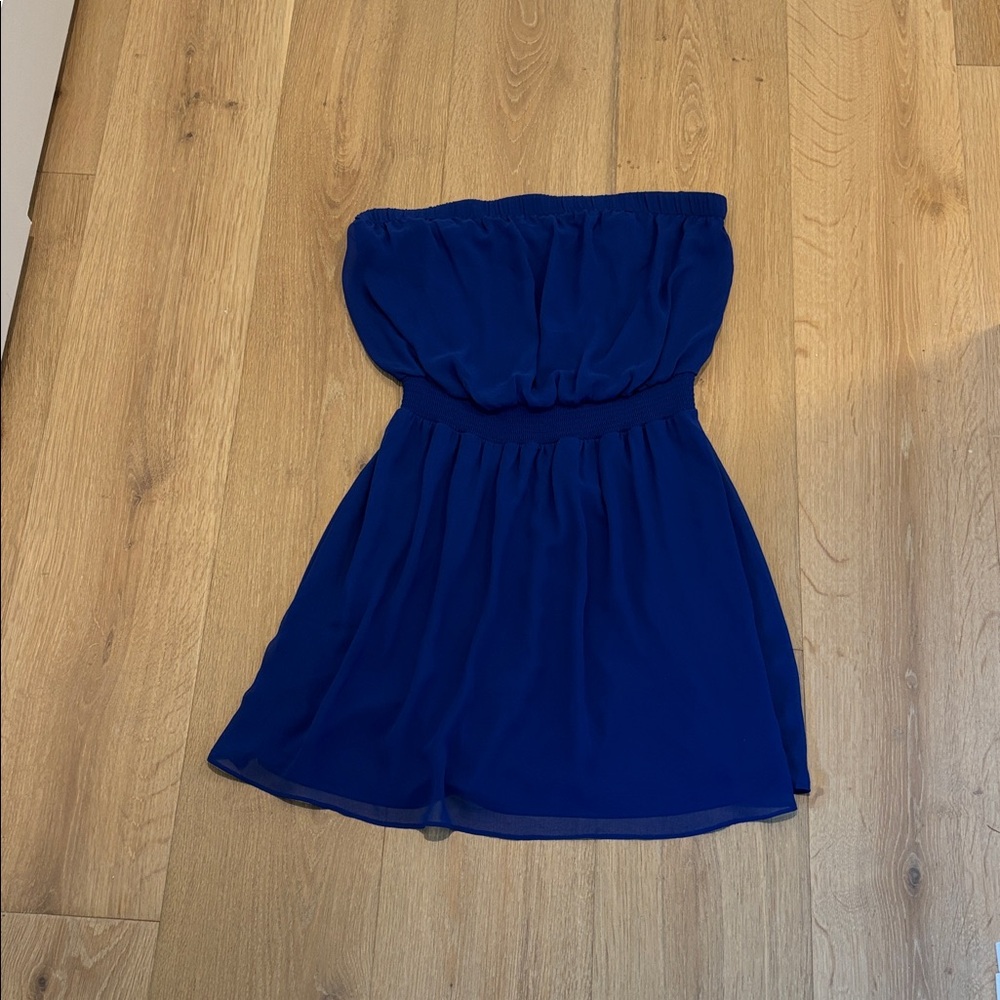 Express Strapless Dress in Royal Blue. Size Large